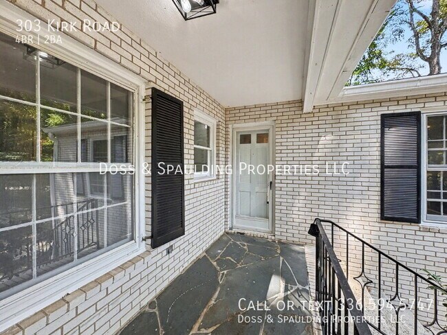 Foto del edificio - 303 Kirk Rd