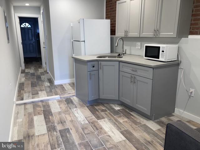 Foto principal - 5408 Baltimore Ave