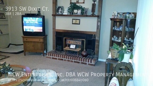 Building Photo - 3913 SW Dixie Ct