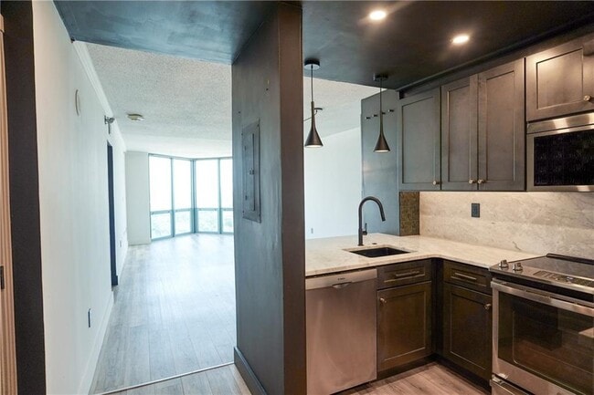 Building Photo - 2870 Pharr Ct S Northwest