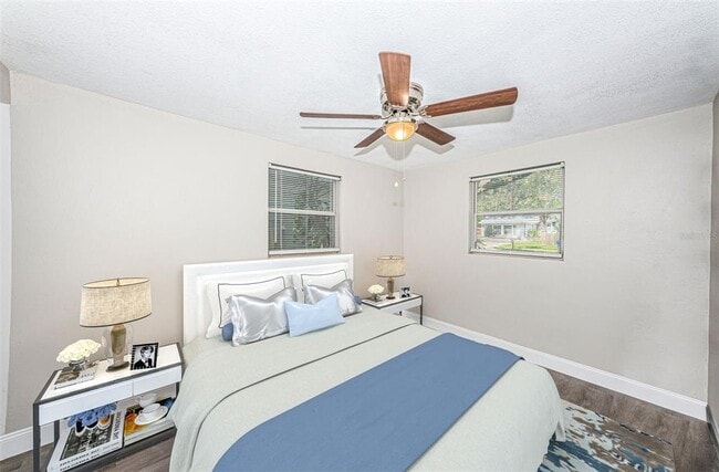 Foto del edificio - 705 3rd Ave NE