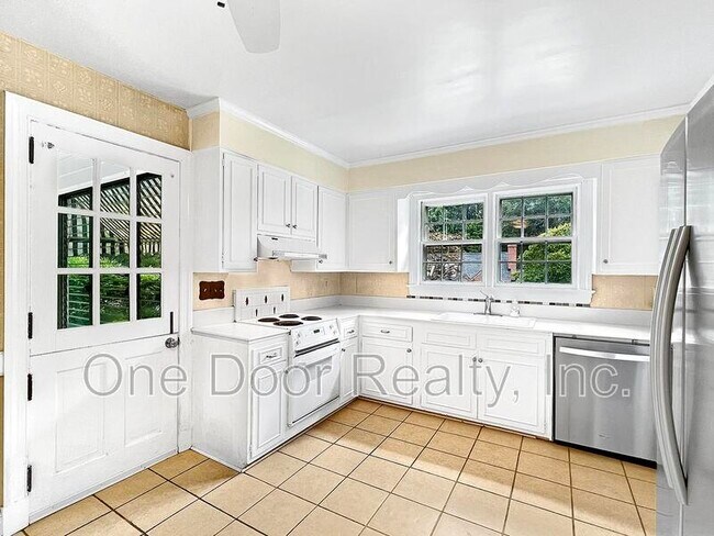 Foto del edificio - 307 Indian Springs Rd