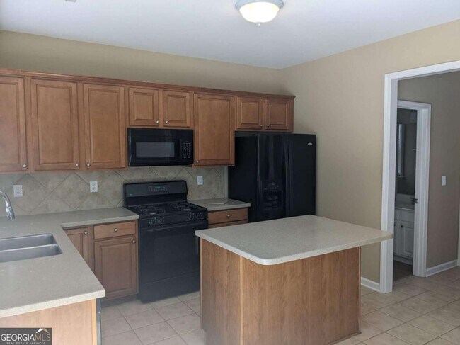 Building Photo - 8730 Radford Ln