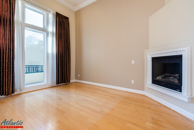Building Photo - 1728 Avenida Elisa