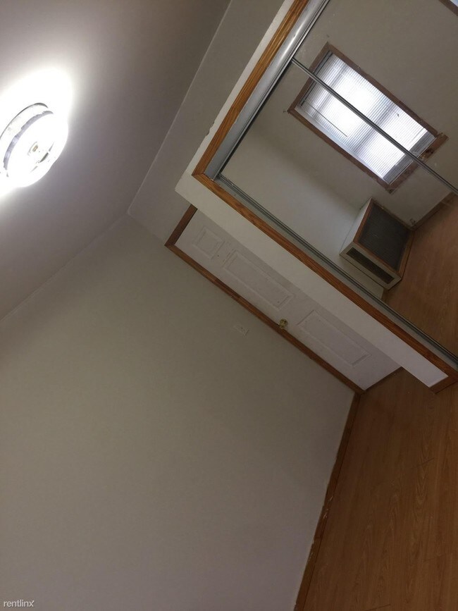 Foto del edificio - 11811 101st Ave