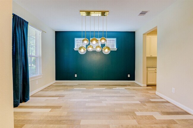 Building Photo - 4022 Steep Woods Dr