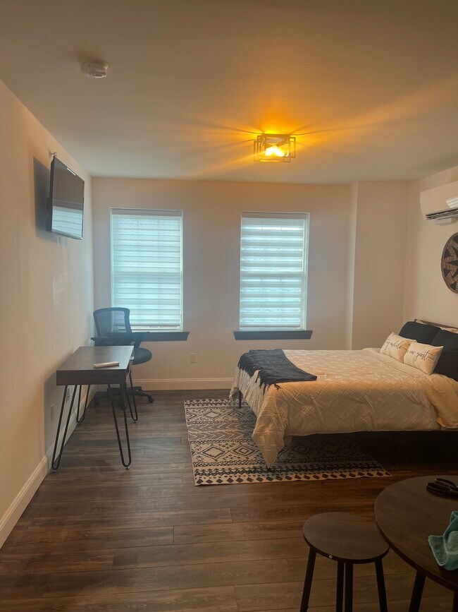 2 Pearl St Unit 4201, Manchester, CT 06040 Apartments in Manchester