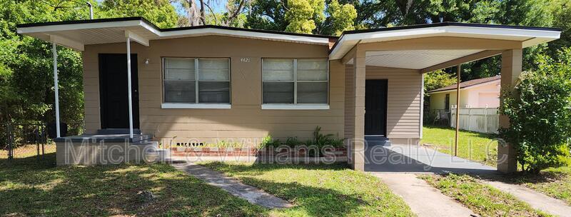 Primary Photo - 4421 Trenton Dr N