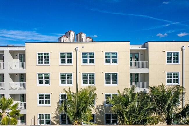 Foto del edificio - Triton Cay - Fort Myers