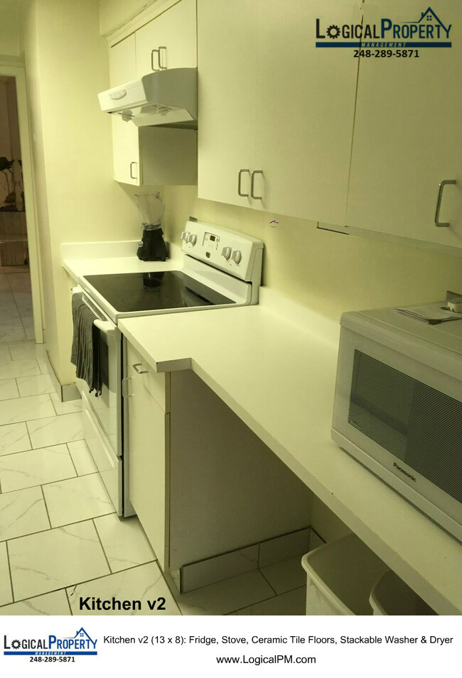 Kitchen v1 - 5000 Town Ctr