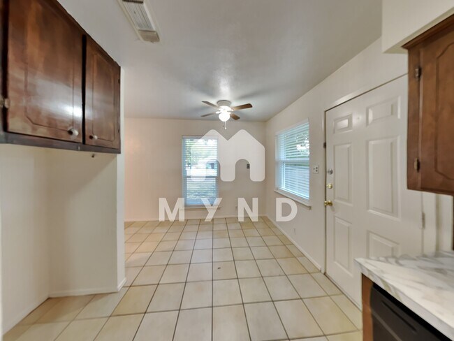 Foto del edificio - 611 Highland Ave Unit A