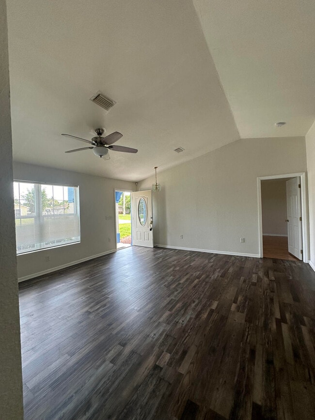 Building Photo - 2482 SE Camarin St