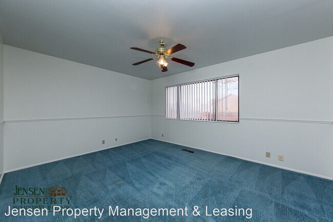 Building Photo - 3 br, 2 bath House - 621 Latonia Cir