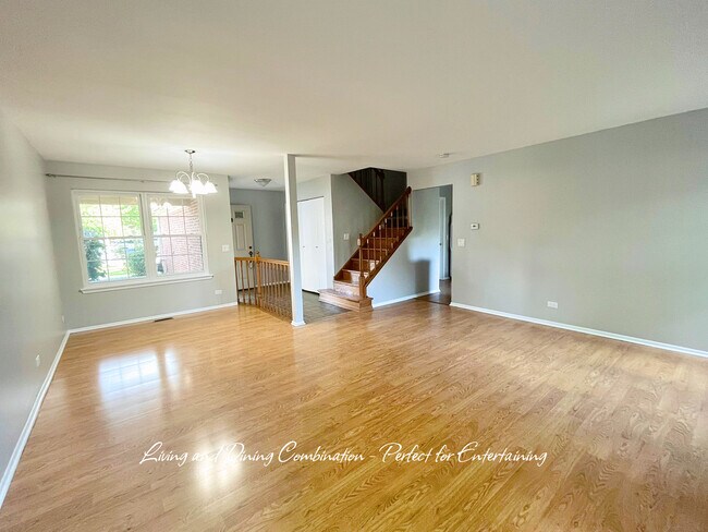 Building Photo - 150 White Branch Ct N