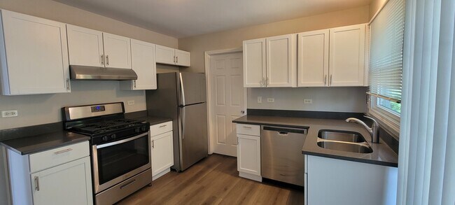 Foto del edificio - 336 Burr Oak Cir