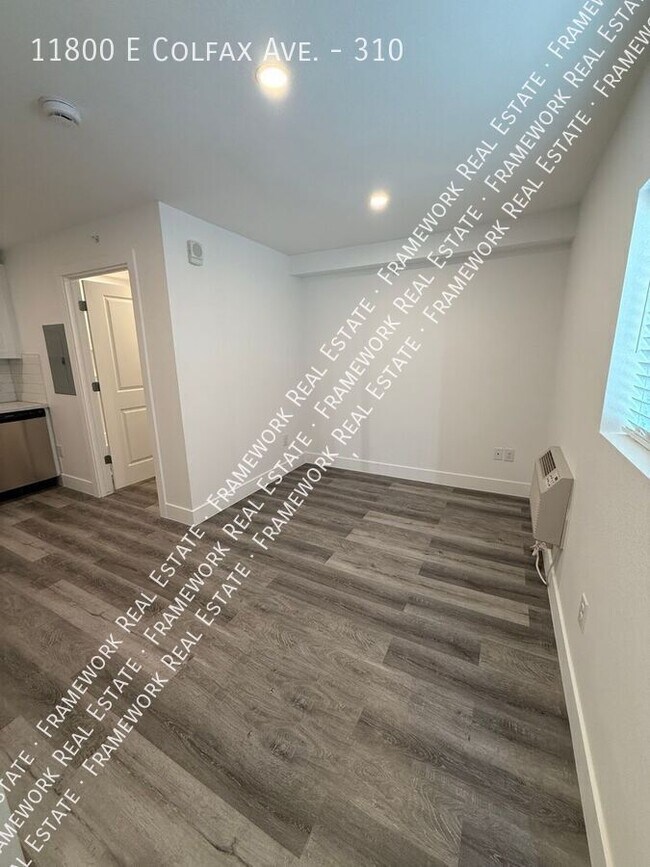 Foto del edificio - 11800 E Colfax Ave