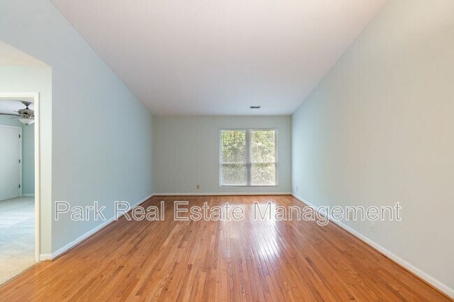 Foto del edificio - 201 Howell St