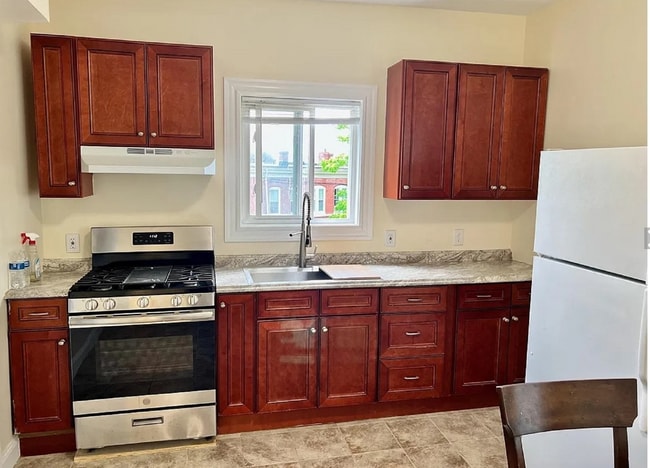 Building Photo - 22 Anita Ter