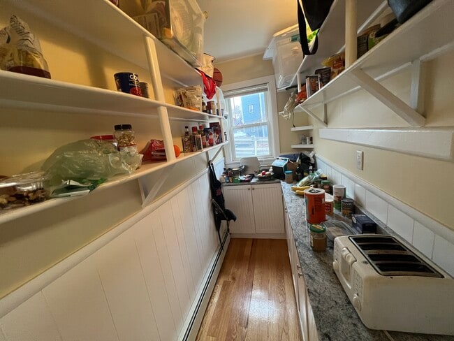 Foto del edificio - 27 Cameron Ave