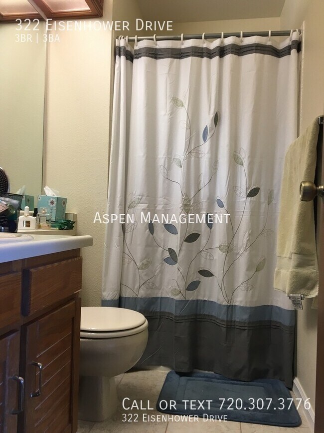 Photo - 322 Eisenhower Dr House