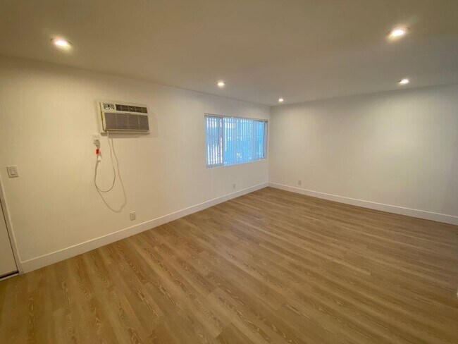 Foto del edificio - 3900 1st St