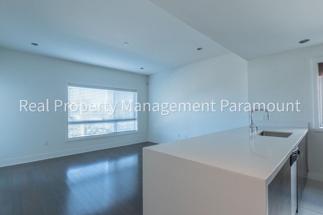 Building Photo - 1700 Sawtelle Blvd