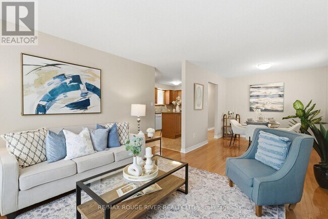 Building Photo - 102 Turnberry Crescent