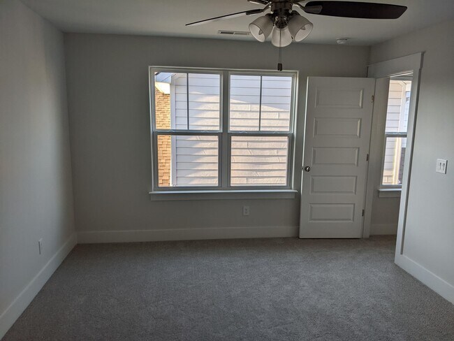 Foto del edificio - 2178 Hospitality Ln