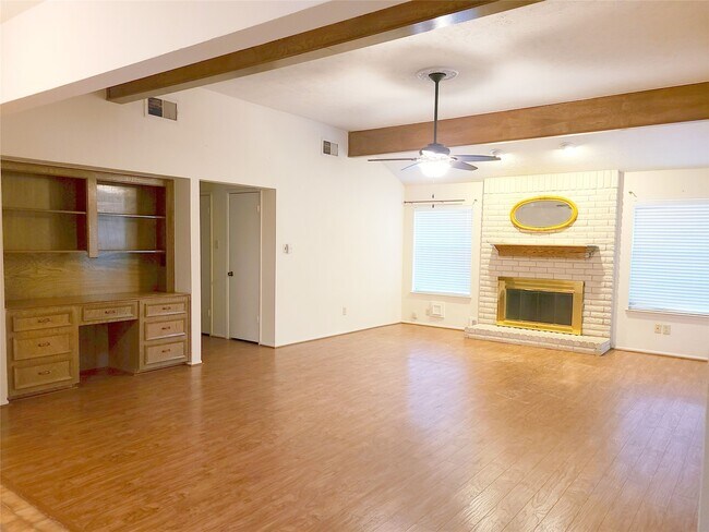 Building Photo - 14814 Earlswood Dr