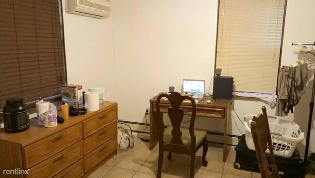 Foto del edificio - 3326 Dawson St