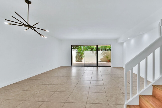 Building Photo - 3501 Magellan Cir