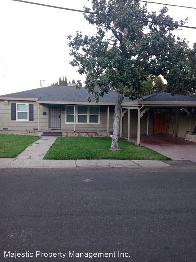 Primary Photo - 3 br, 2 bath House - 2320 Marine Ave