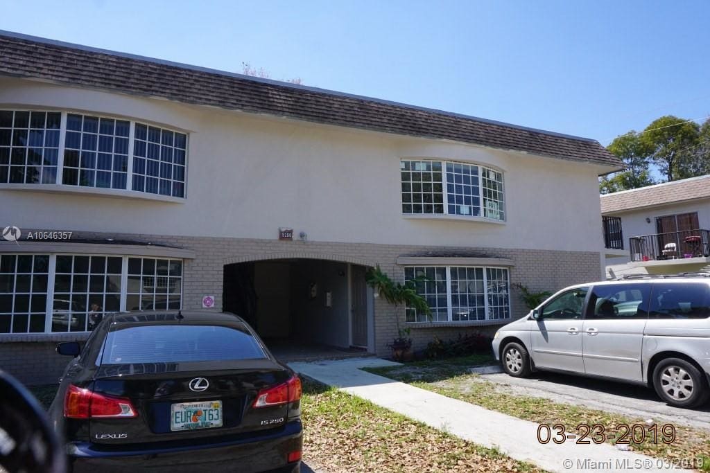 Primary Photo - 5200 NW 18th St