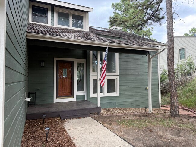 Foto del edificio - 6258 Powell Rd