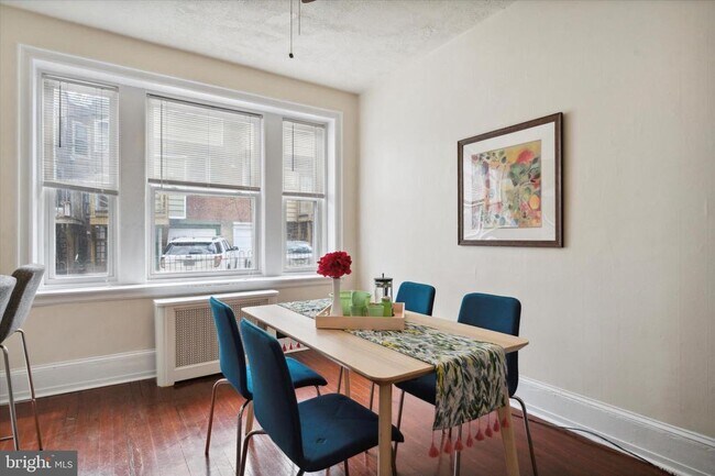 Foto del edificio - 4628 Sansom St