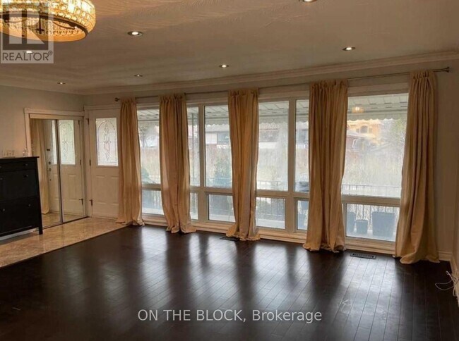 Photo du bâtiment - 6 Laxford Ave