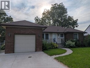 Building Photo - 3130 Academy Dr