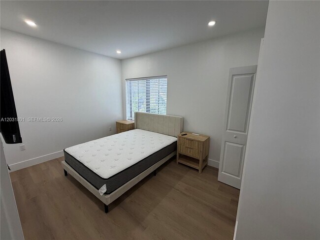 Foto del edificio - 1619 Jefferson Ave