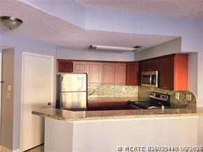 Foto del edificio - 2445 SW 18th Terrace