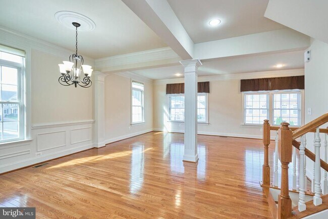 Foto del edificio - 21276 Hyrst Grove Terrace