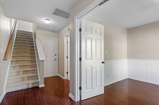 Building Photo - 10028 Blackwell Drive - 1