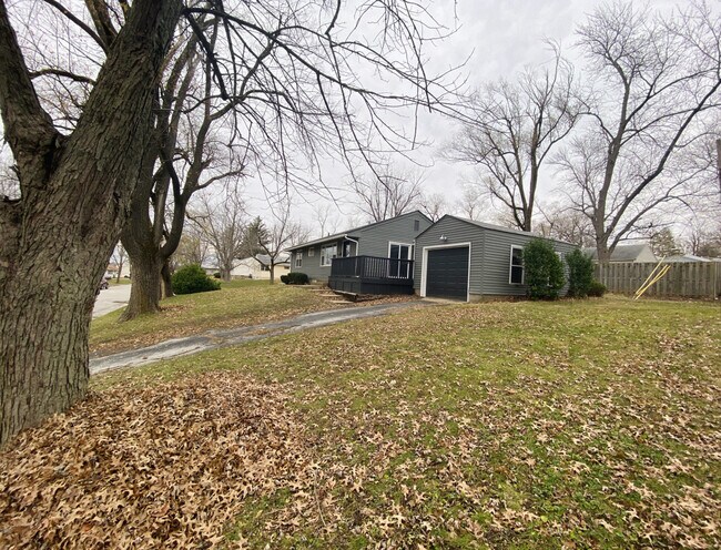 Building Photo - 40 7th Drive