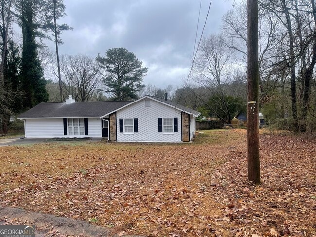 Building Photo - 1233 Woodland Ct SE