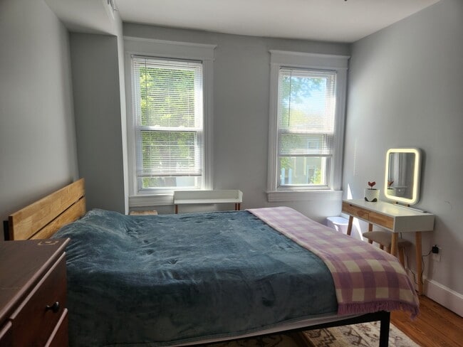 Photo - 1400 D St SE Townhome