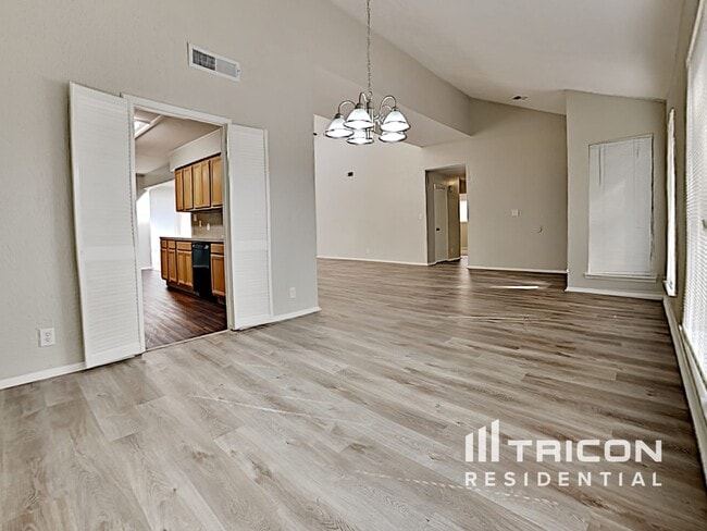 Building Photo - 5814 Arncliffe Dr