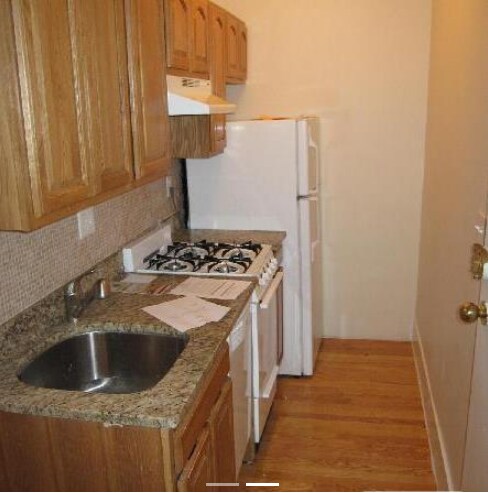 Primary Photo - 305 Huntington Ave