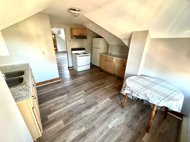 Fotografía del edificio - 59 Bartlett Ave