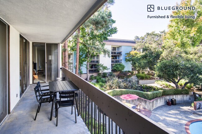 Foto del edificio - 75 W 5th Ave