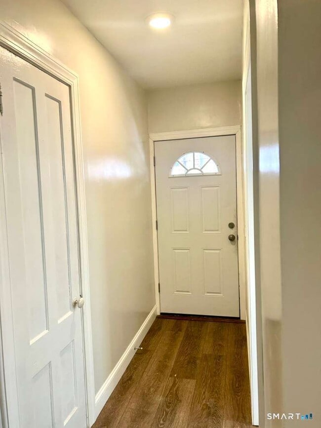 Foto del edificio - 124 Charles St