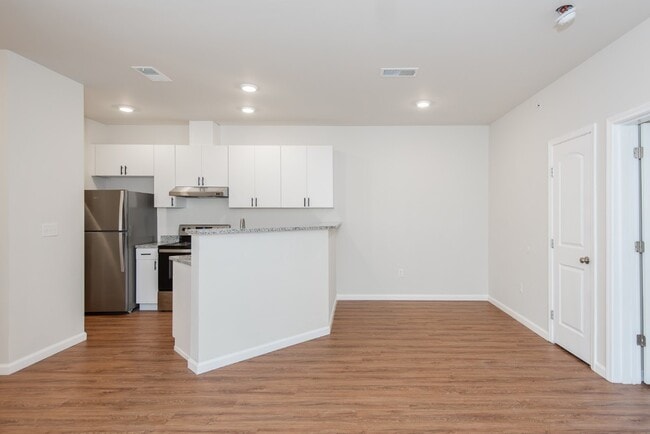 Building Photo - 132 Harmony Mdws Ct